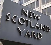 Met Police case against Guardian baffles grammarians as well as media and politicians
